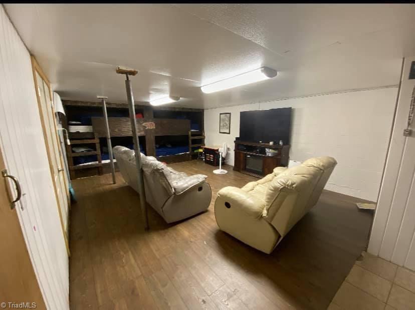 3712 Messick Road Jonesville, NC 28642 - Photo 6 of 16 Gallery Image 6