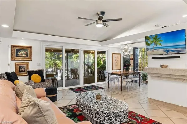 $8,500 | 792 108th Avenue North, Naples, FL 34108