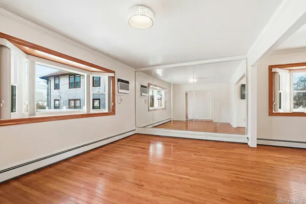 $799,000 | 1028 Thomas Avenue, Baldwin, NY 11510