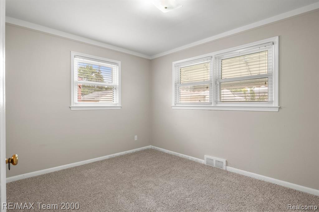6744 Henry Ruff Road Garden City, MI 48135 - Photo 14 of 30 Gallery Image 14