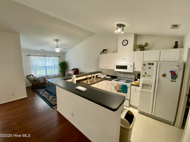 $1,200 | 2227 Locksley Woods Drive, Unit G, Greenville, NC 27858