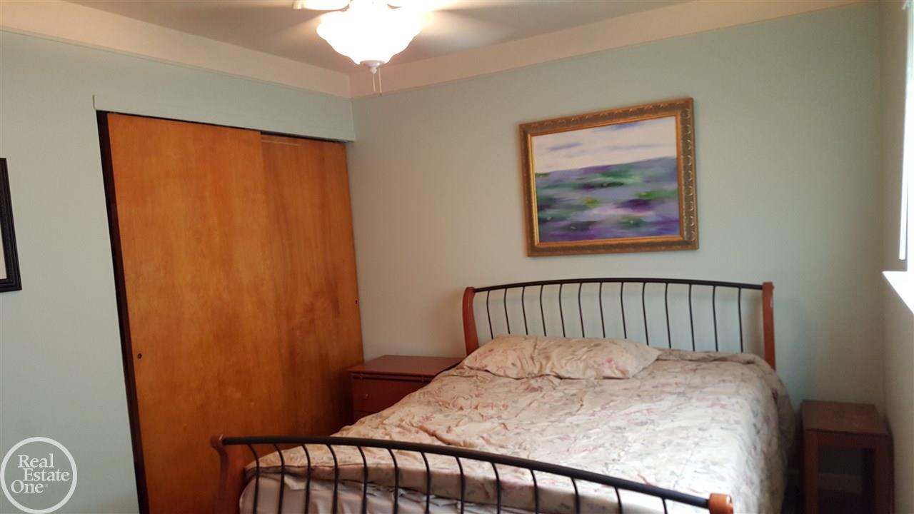 18203 Davidson Road Fraser, MI 48026 - Photo 14 of 27 Gallery Image 14