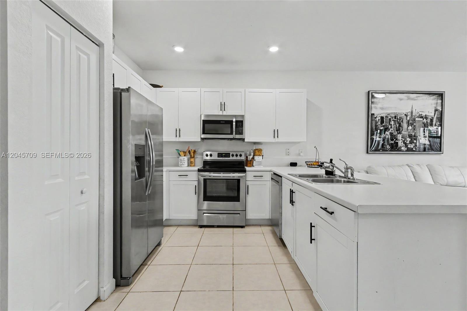 18102 Southwest 148th Road Miami, FL 33187 - Photo 26 of 29