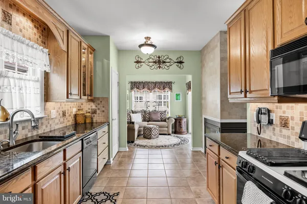 $405,000 | 9 McCay Way, Delanco, NJ 08075