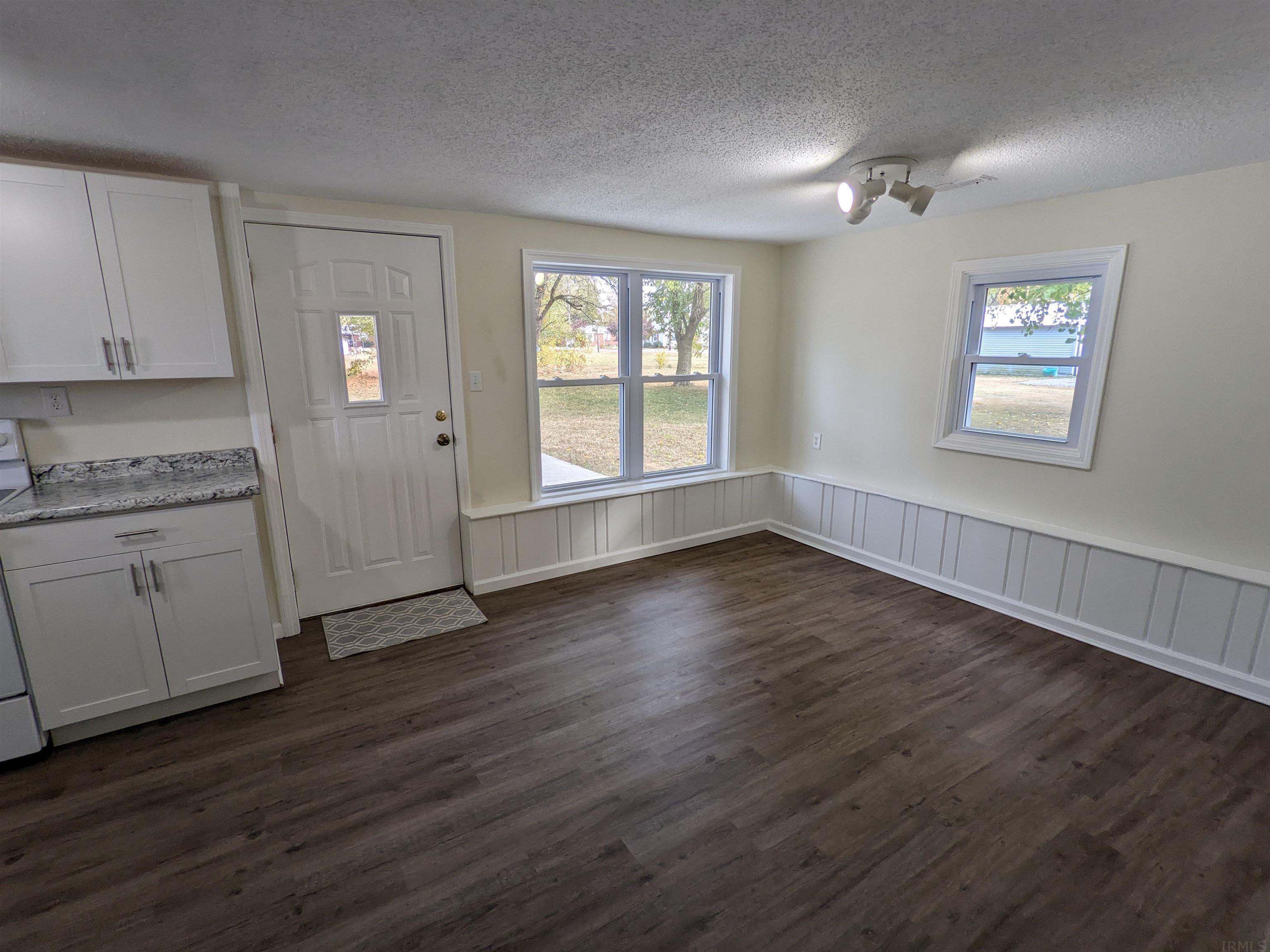 1020 Bloomfield Road Plainville, IN 47568 - Photo 12 of 20 Gallery Image 12