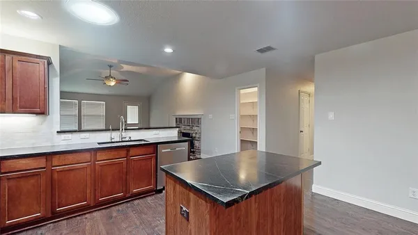 $300,000 | 1401 Oak Hollow Lane, Anna, TX 75409