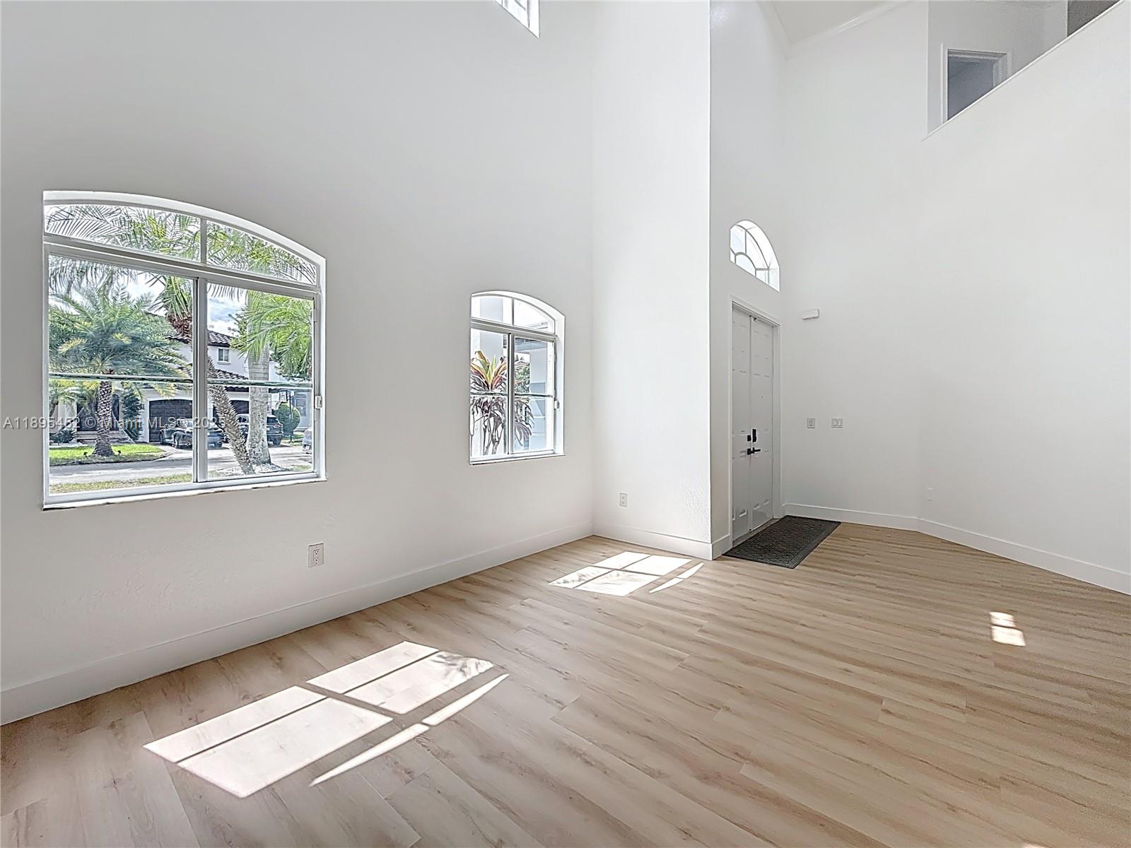 16491 Southwest 64th Terrace Miami, FL 33193 - Photo 6 of 48