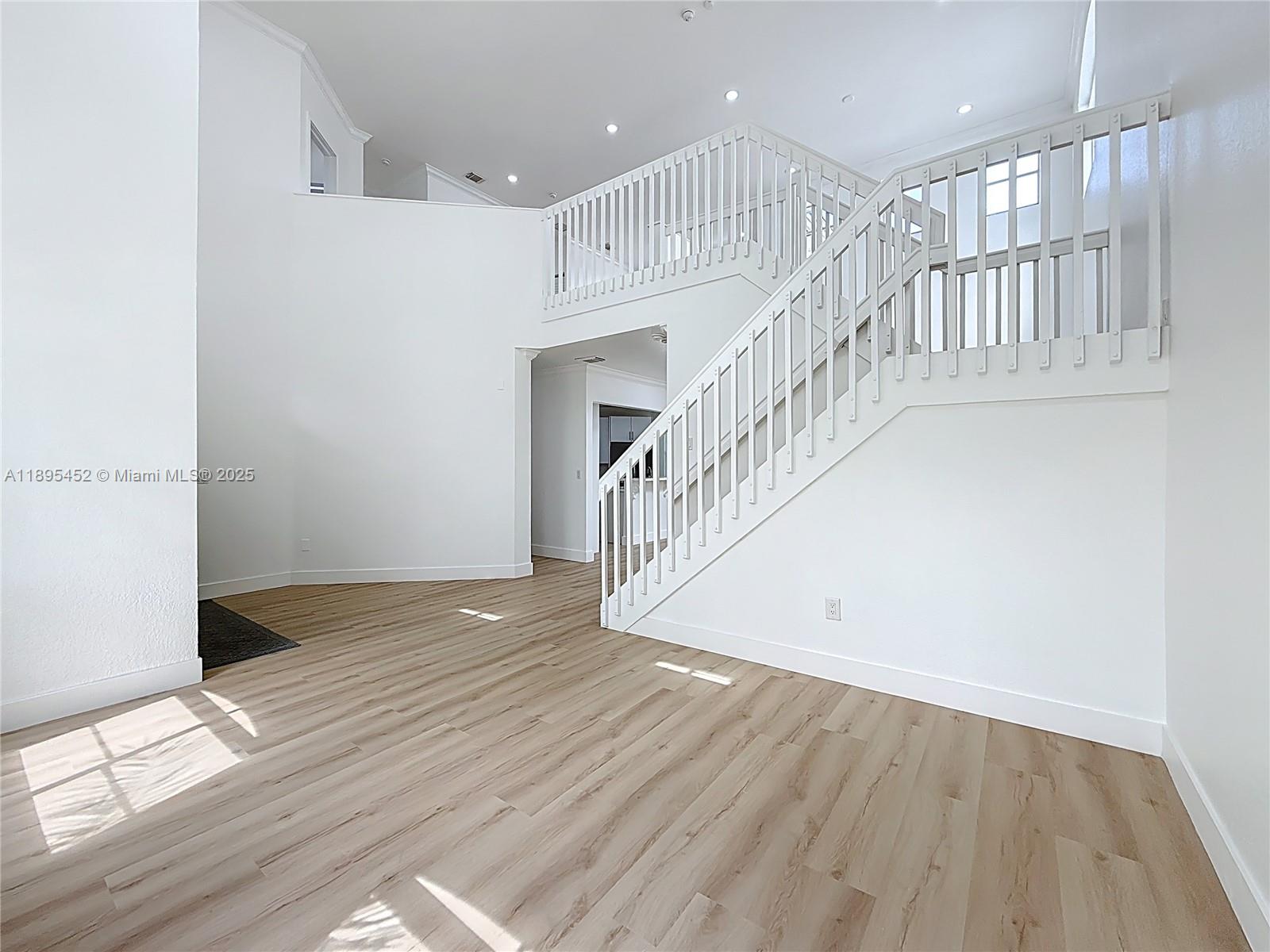 16491 Southwest 64th Terrace Miami, FL 33193 - Photo 7 of 48