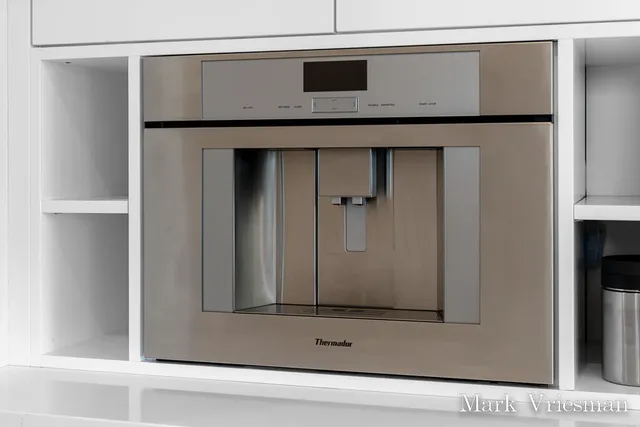 $1,150,000 | 218 South Harbor Drive, Unit 201, Grand Haven, MI 49417