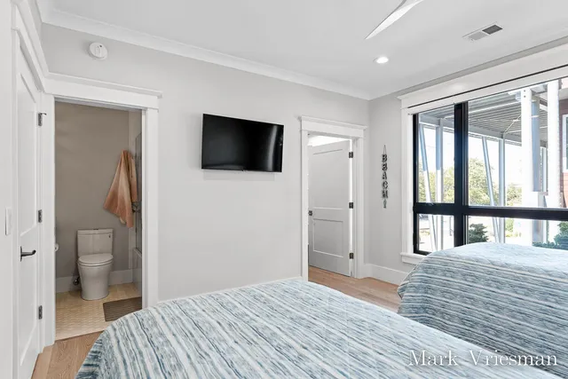 $1,150,000 | 218 South Harbor Drive, Unit 201, Grand Haven, MI 49417