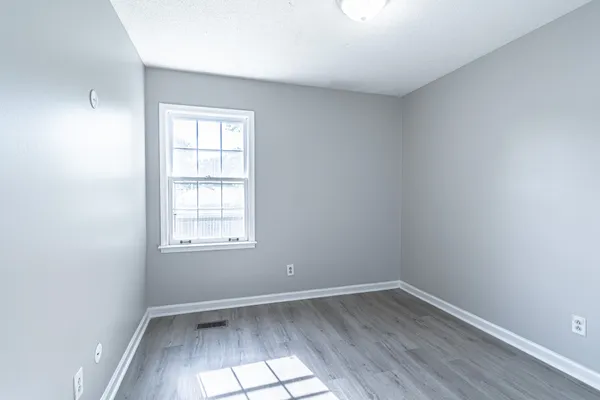$1,600 | 815 Iris Lane, Clarksville, TN 37042