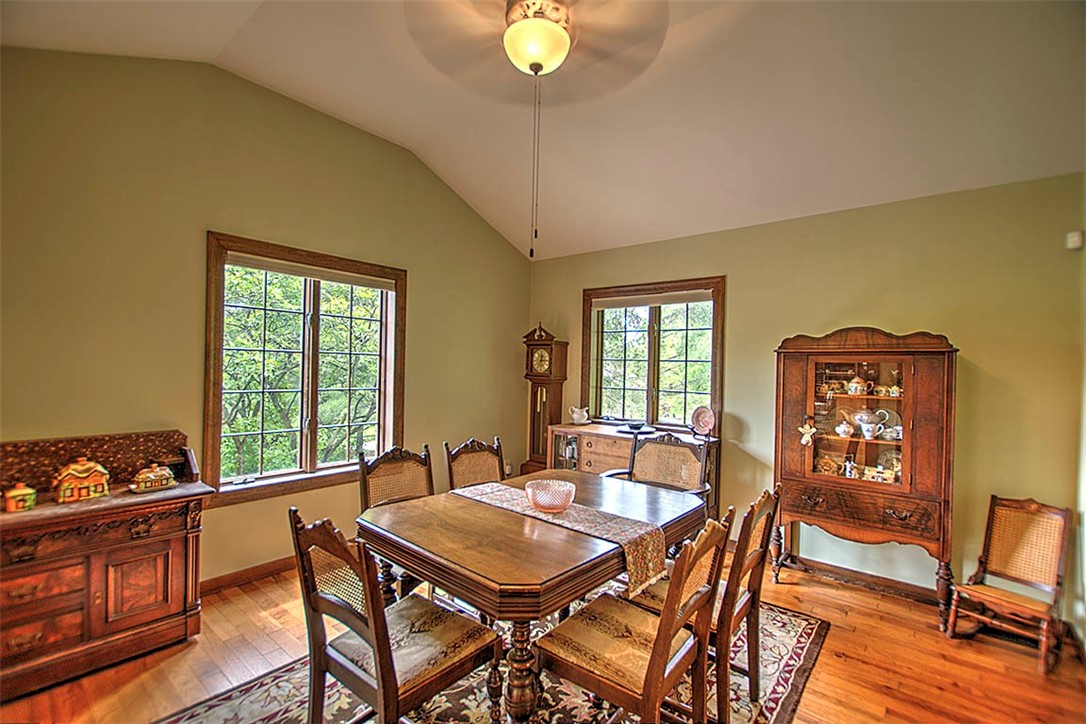 3028 Blackstone Drive Decatur, IL 62522 - Photo 20 of 46 Gallery Image 20