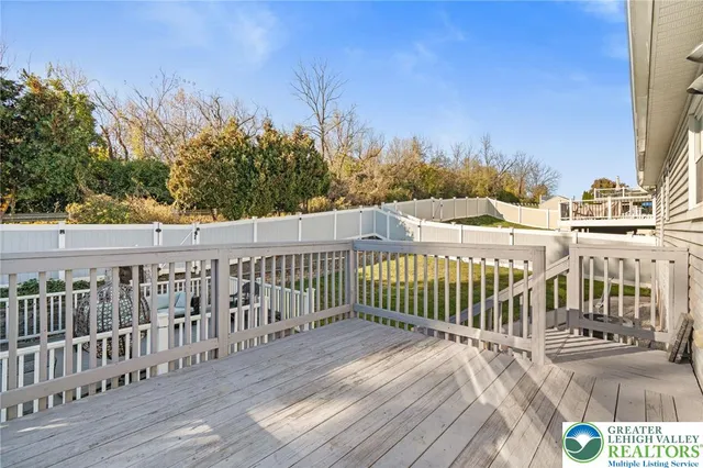 $429,900 | 5043 Foxdale Drive, Whitehall, PA 18052