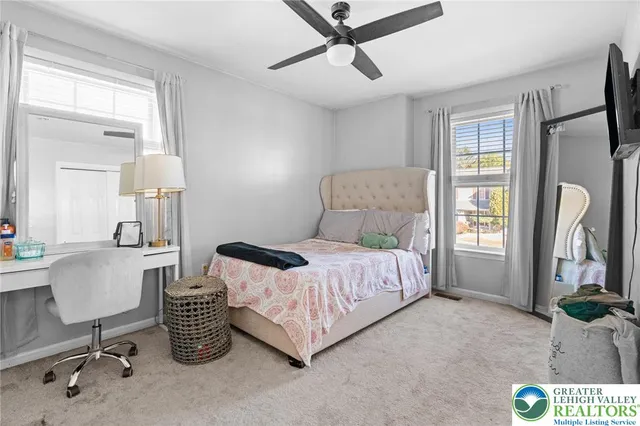 $429,900 | 5043 Foxdale Drive, Whitehall, PA 18052