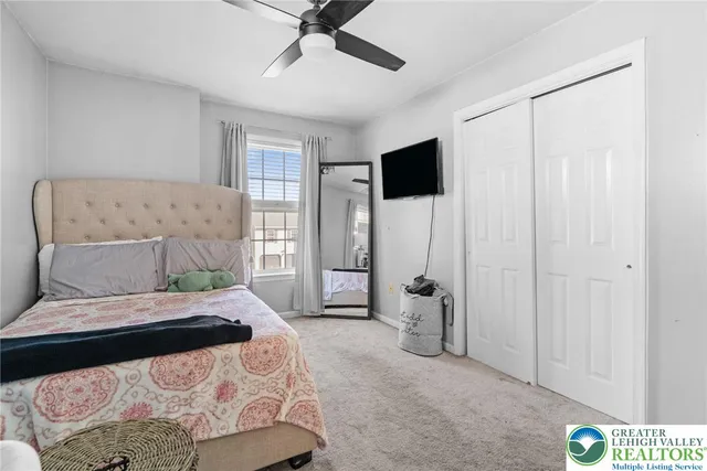 $429,900 | 5043 Foxdale Drive, Whitehall, PA 18052