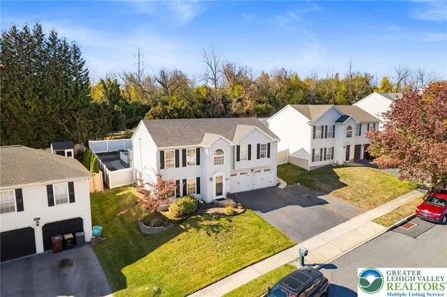 $429,900 | 5043 Foxdale Drive, Whitehall, PA 18052