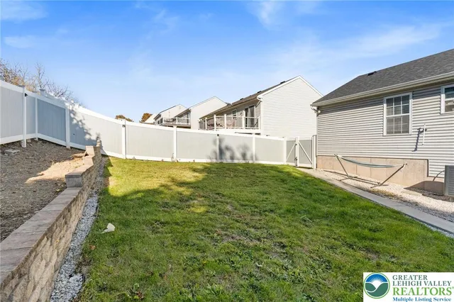 $429,900 | 5043 Foxdale Drive, Whitehall, PA 18052