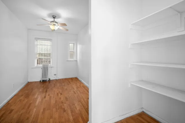 $325,000 | 1424 East Hyde Park Boulevard, Unit 2, Chicago, IL 60615