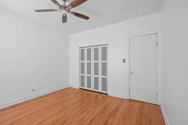 $325,000 | 1424 East Hyde Park Boulevard, Unit 2, Chicago, IL 60615