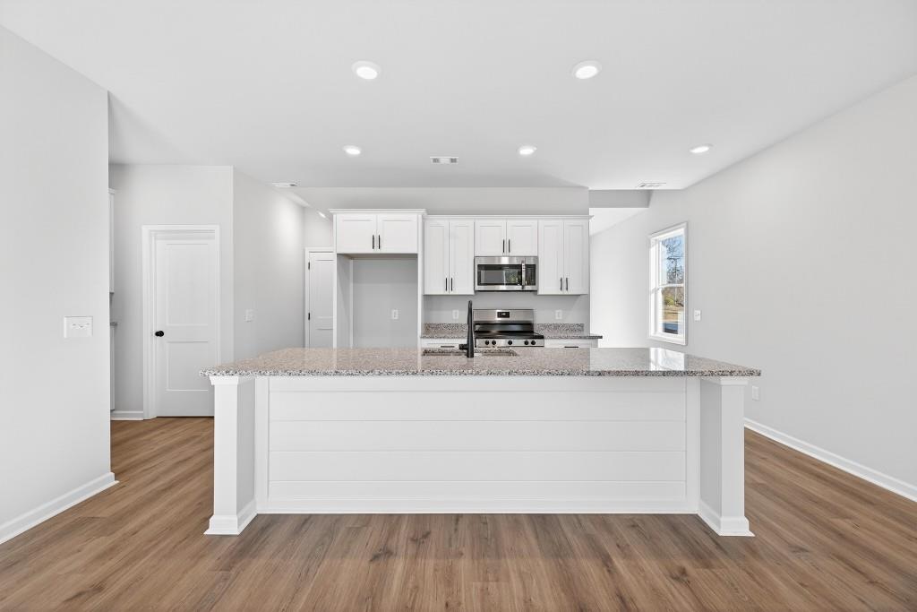 548 Madison Street, Unit 100 Commerce, GA 30529 - Photo 12 of 47