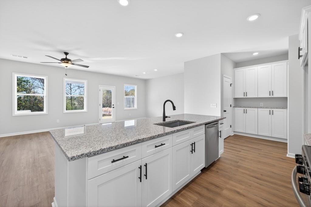 548 Madison Street, Unit 100 Commerce, GA 30529 - Photo 16 of 47