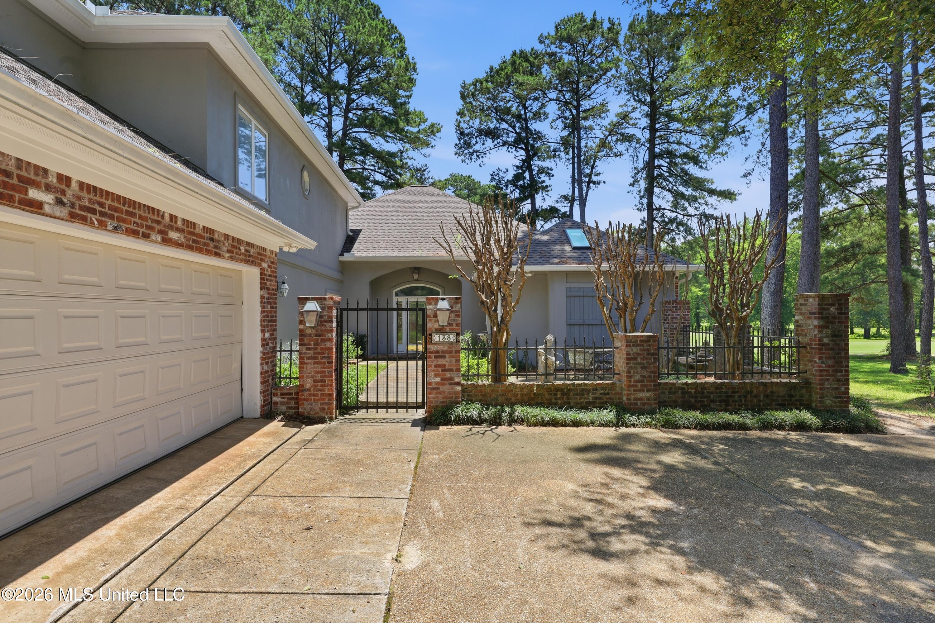 138 Pine Ridge Circle Brandon, MS 39047 - Photo 2 of 47 138 Pine Ridge Cir \ Hometoursms.com (3)