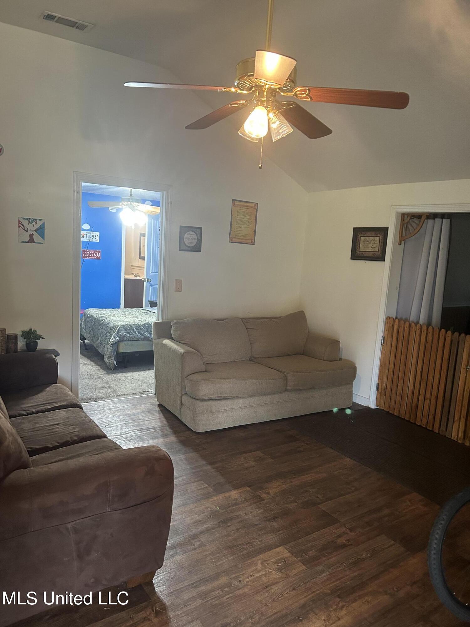 123 Oscar Howard Road Lucedale, MS 39452 - Photo 4 of 13 16AAC0F5-F55A-4DE3-8B03-FDC6ED0EC544
