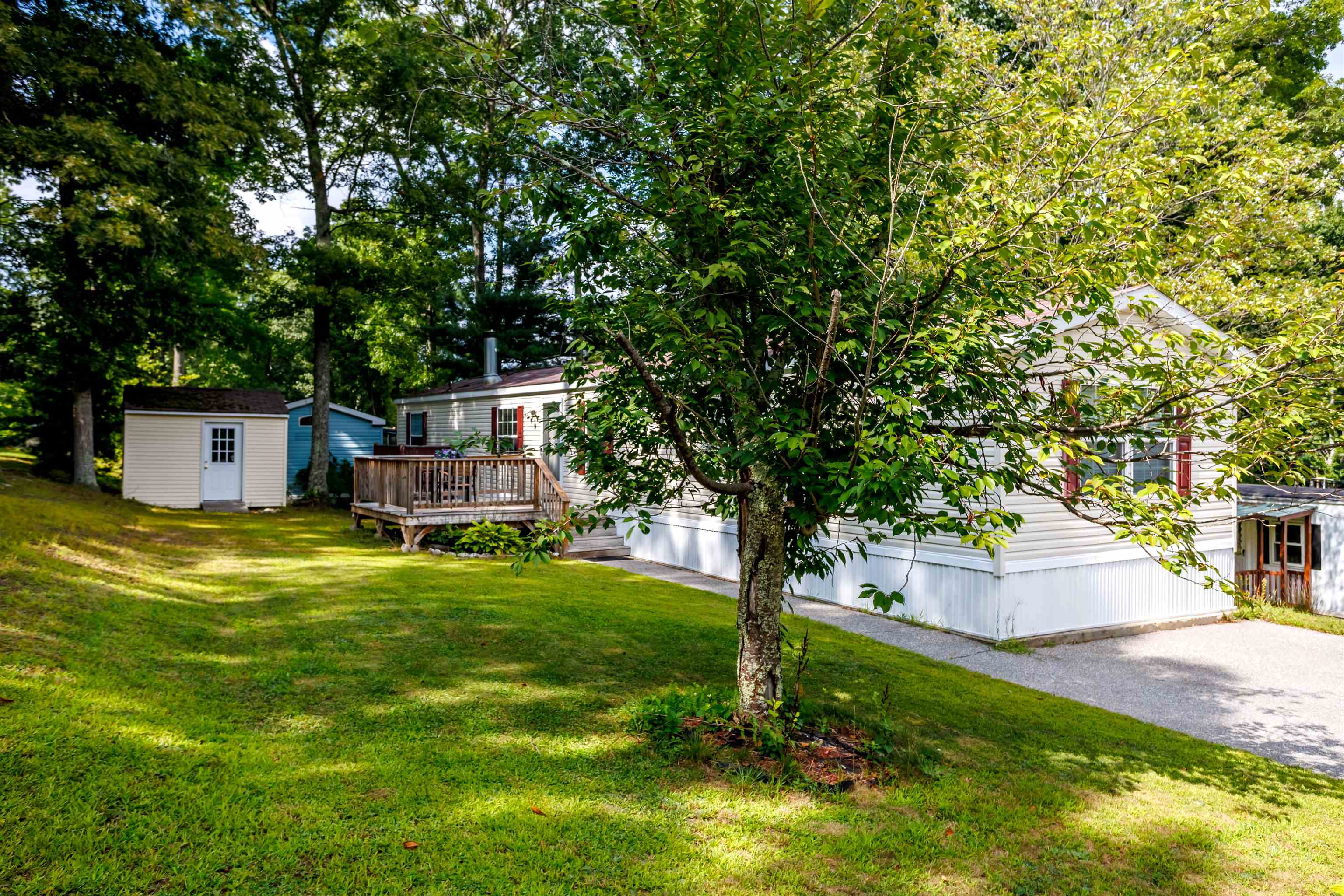 139 Rockingham Road, Unit 24 Derry, NH 03038 - Photo 2 of 39 Gallery Image 2