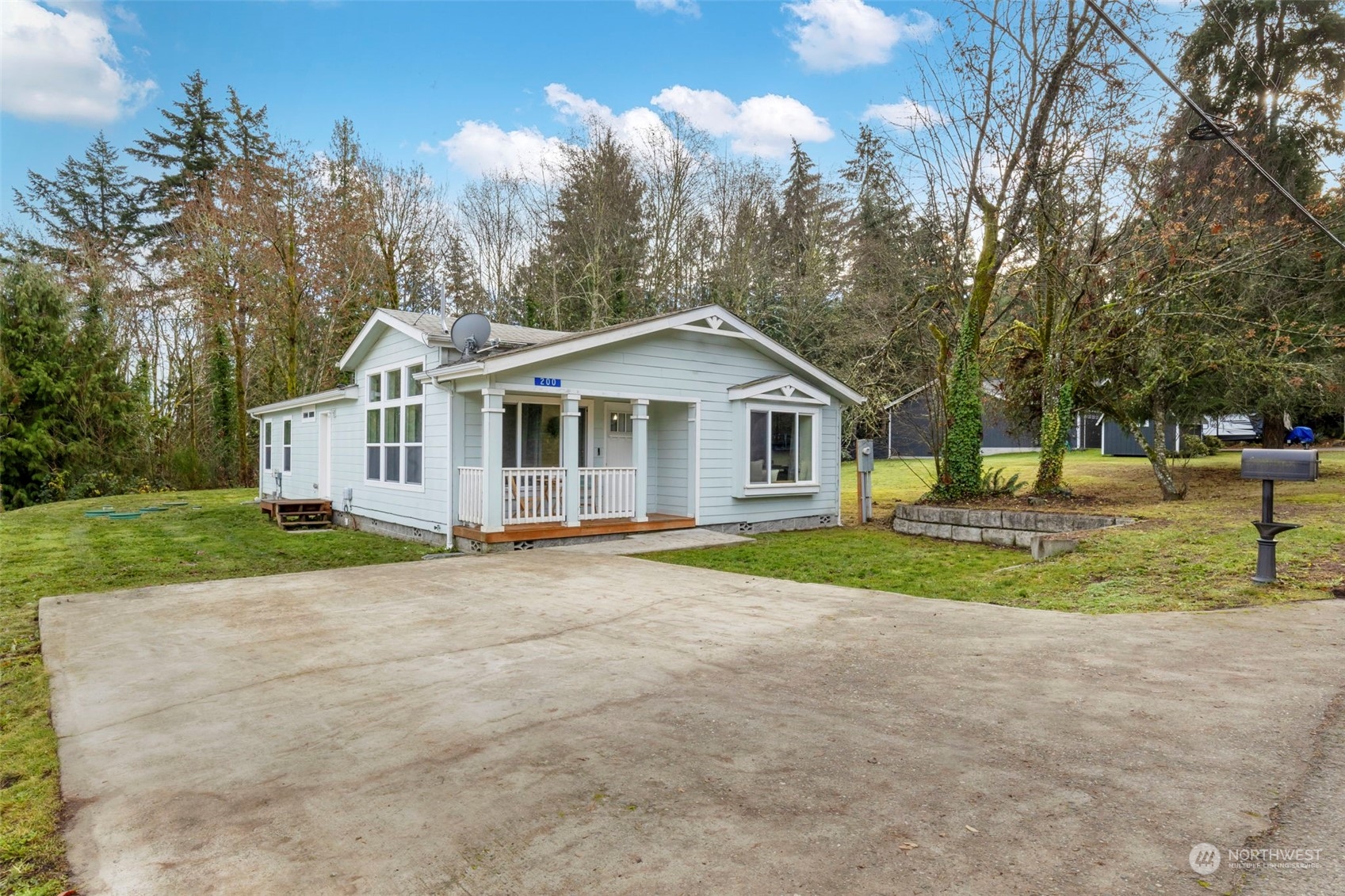 200 Sunnyhill Road West Bremerton, WA 98312 - Photo 1 of 28 Gallery Image 1