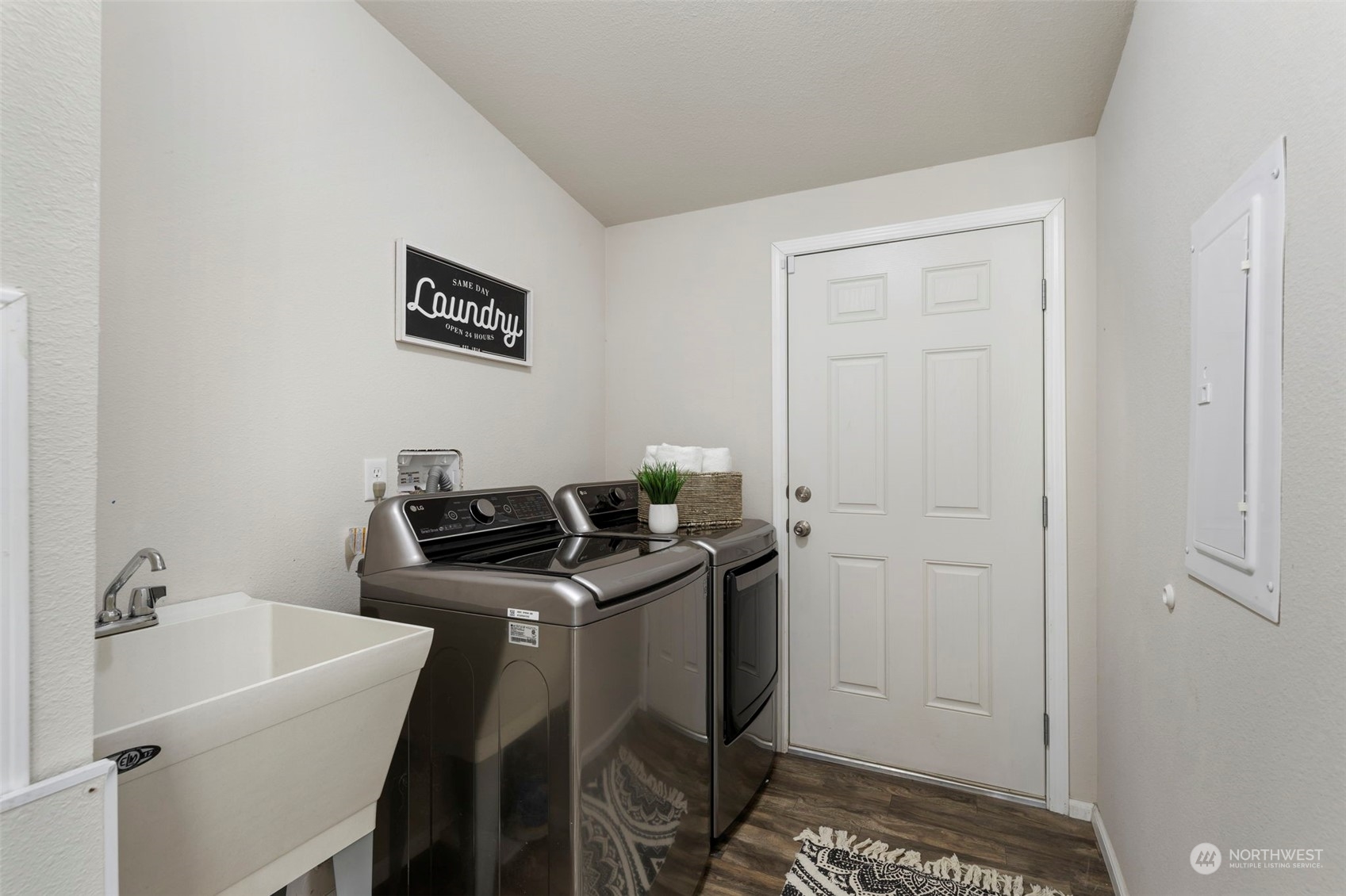 200 Sunnyhill Road West Bremerton, WA 98312 - Photo 20 of 28 Gallery Image 20