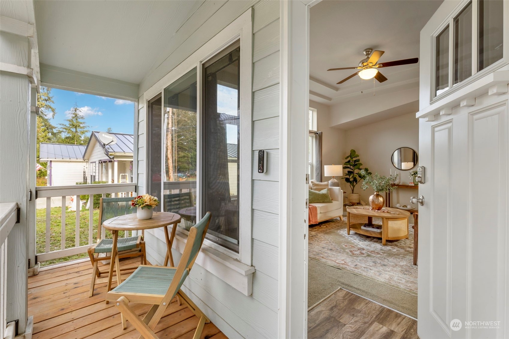 200 Sunnyhill Road West Bremerton, WA 98312 - Photo 2 of 28 Gallery Image 2