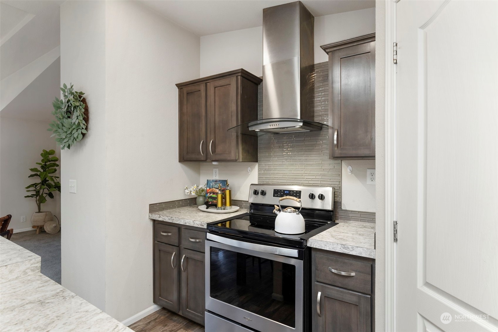 200 Sunnyhill Road West Bremerton, WA 98312 - Photo 9 of 28 Gallery Image 9
