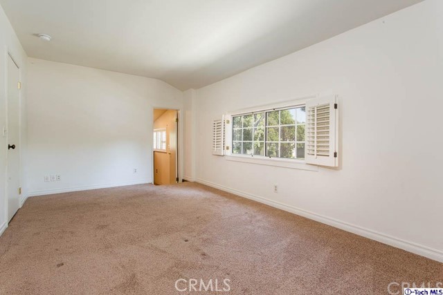 1707 Arlington Avenue Glendale, CA 91208 - Photo 17 of 39 an empty room with windows