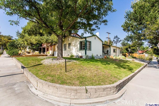 1707 Arlington Avenue Glendale, CA 91208 - Photo 2 of 39 a view of a house with a yard