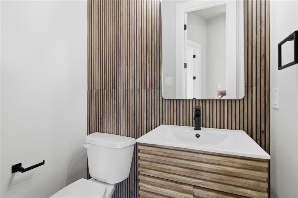 59 Country Rdg Road Melissa, TX 75454 - Photo 25 of 28 Powder Bath