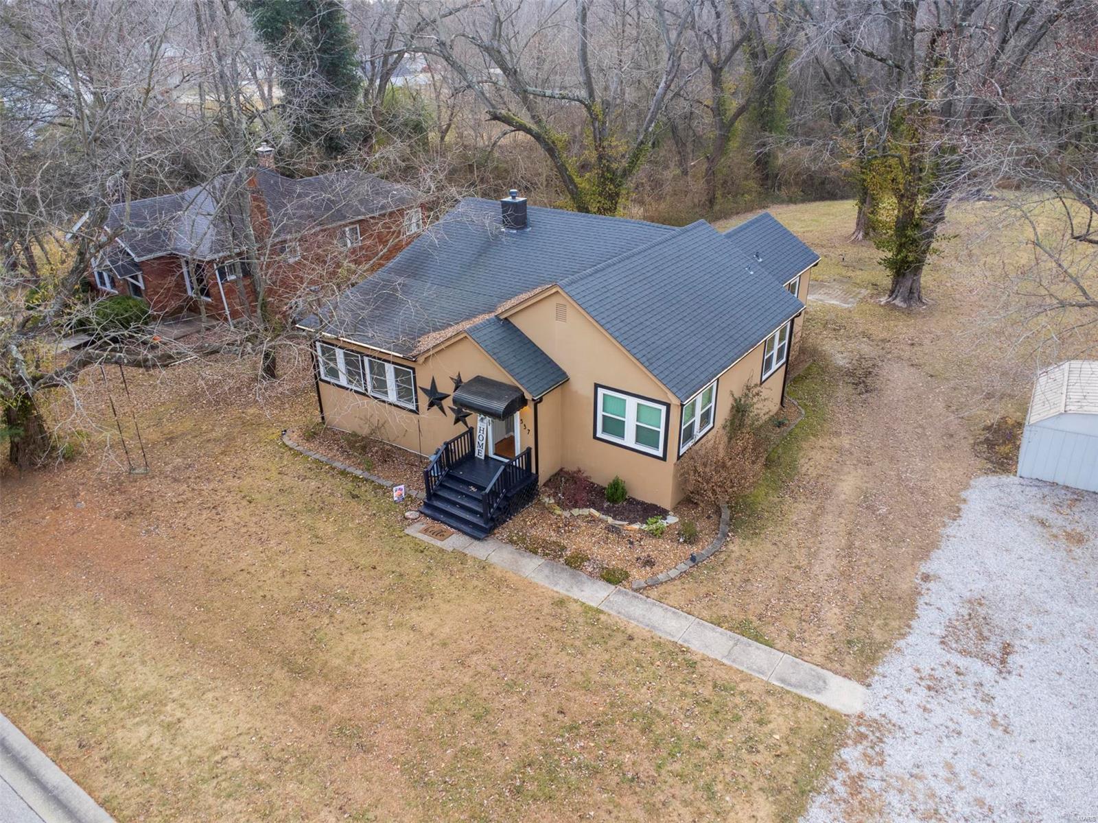 537 St Clair Road Fairview Heights, IL 62208 - Photo 32 of 43