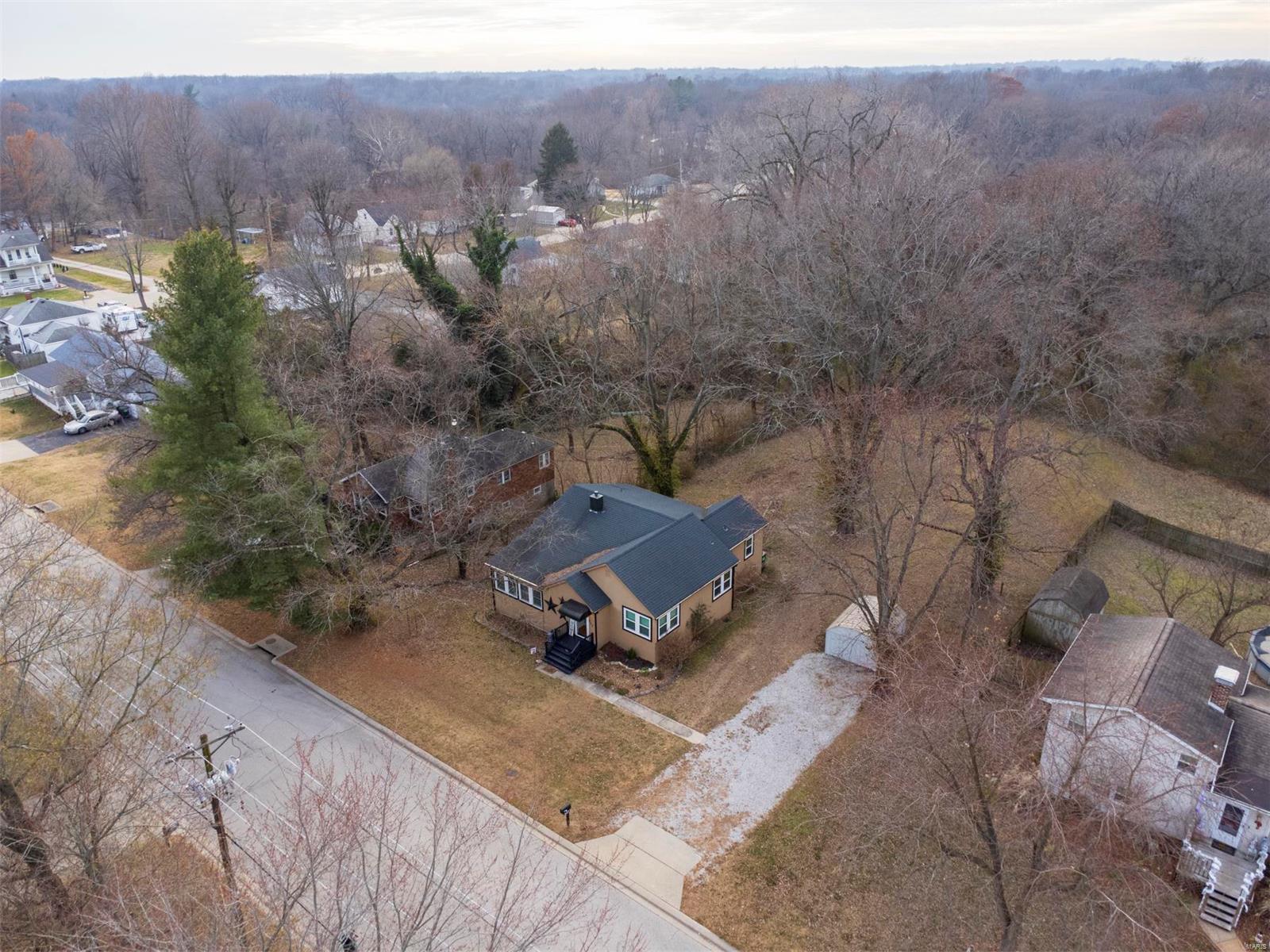 537 St Clair Road Fairview Heights, IL 62208 - Photo 34 of 43