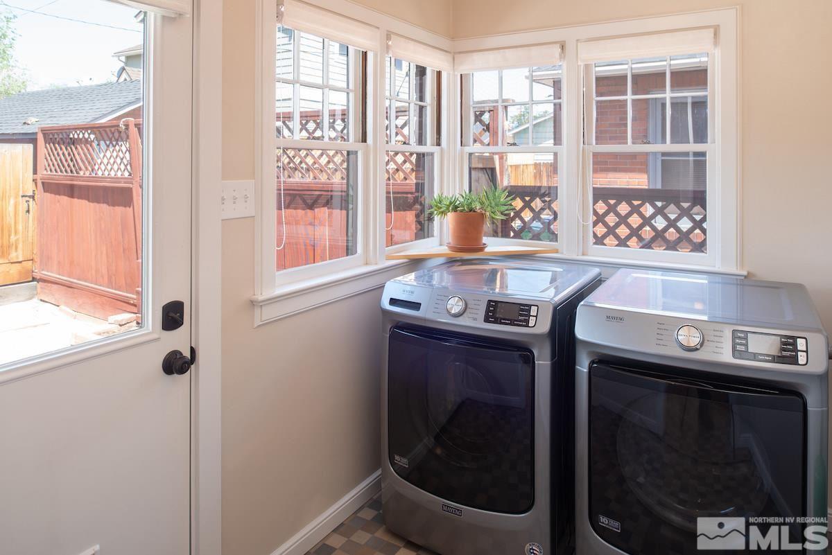 895 Lander Street Reno, NV 89509 - Photo 9 of 38 a view of washer and dryer in a room