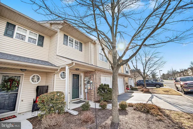 $290,000 | 156 Sparrow Road, Hummelstown, PA 17036