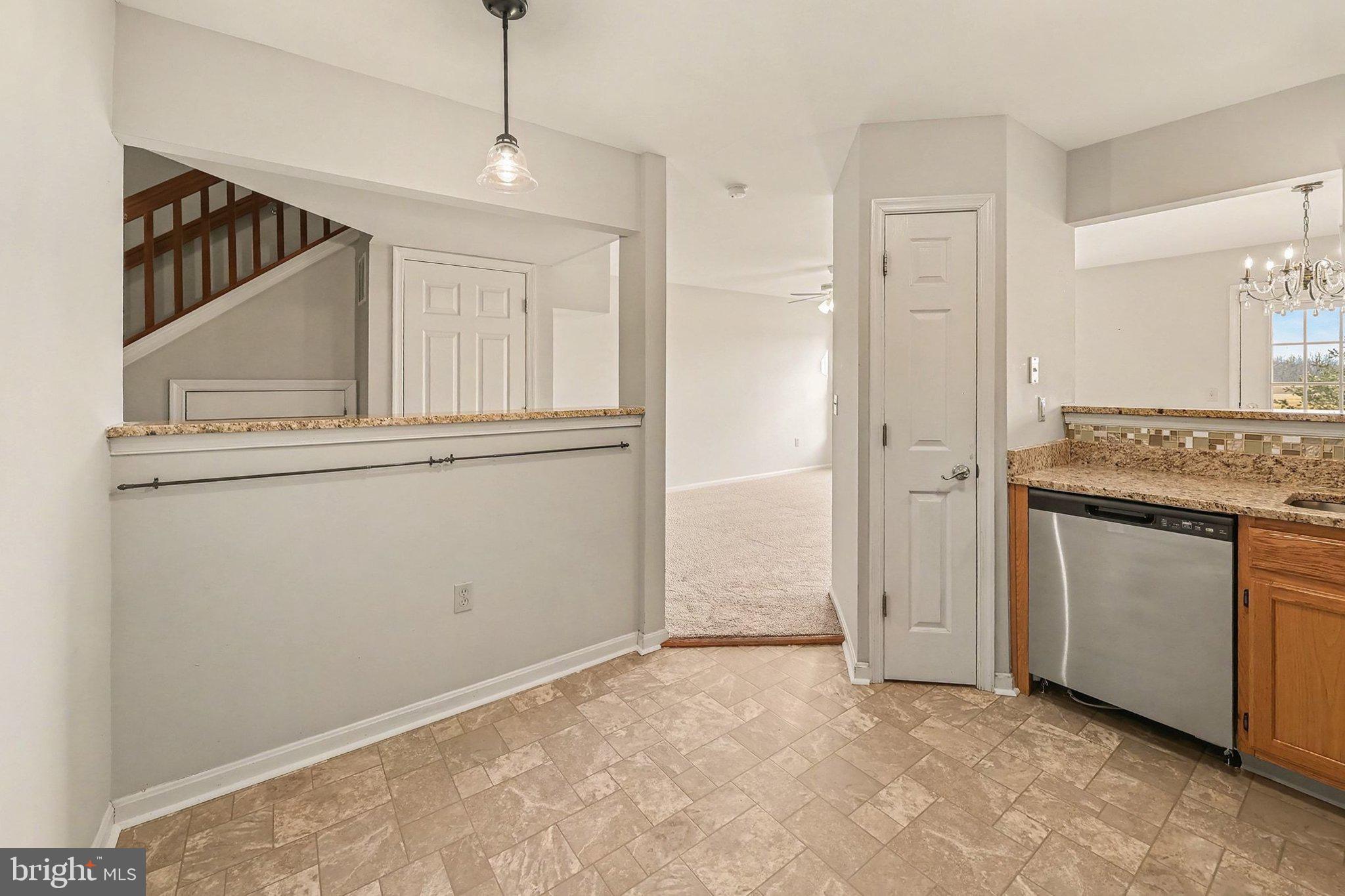 156 Sparrow Road Hummelstown, PA 17036 - Photo 8 of 25 Gallery Image 8