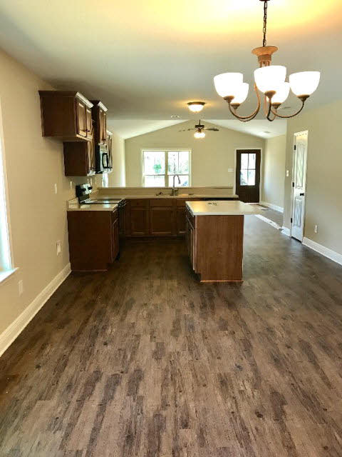 1353 Majesty Loop Foley, AL 36535 - Photo 3 of 6