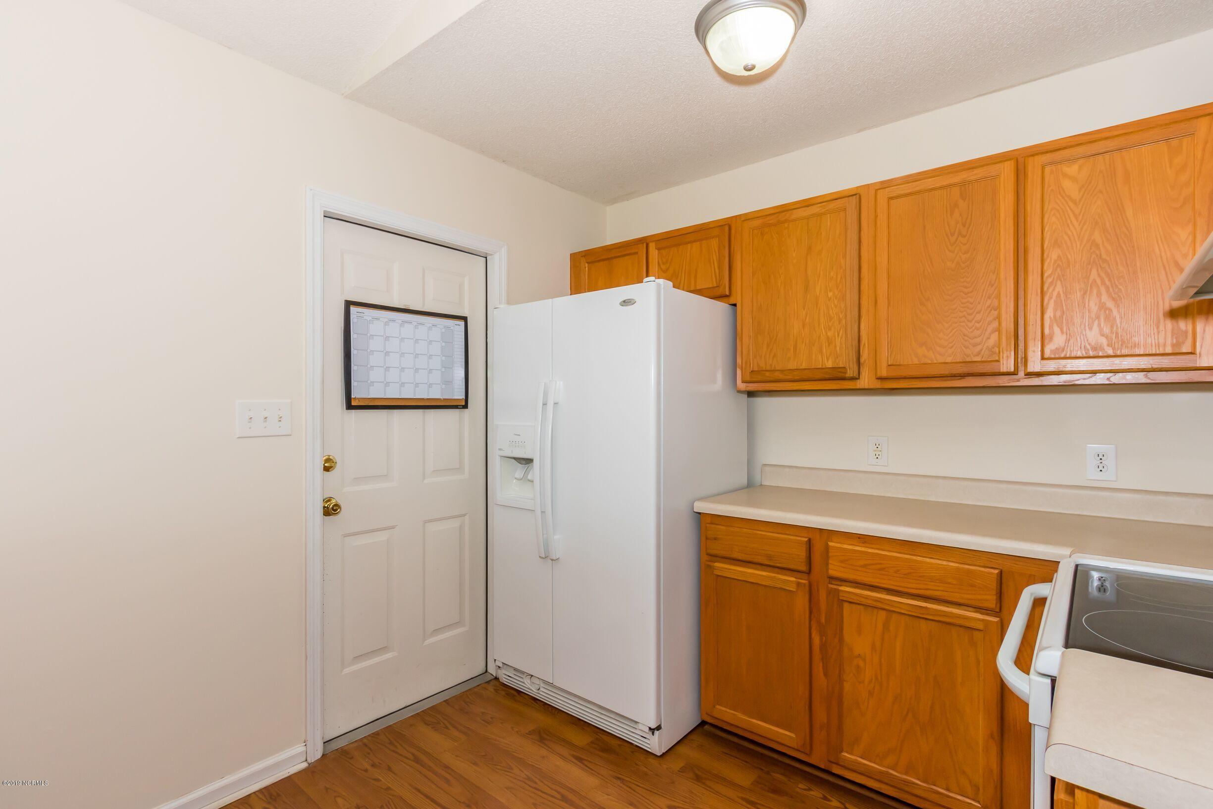 508 Sumrell Way Hubert, NC 28539 - Photo 4 of 48 28