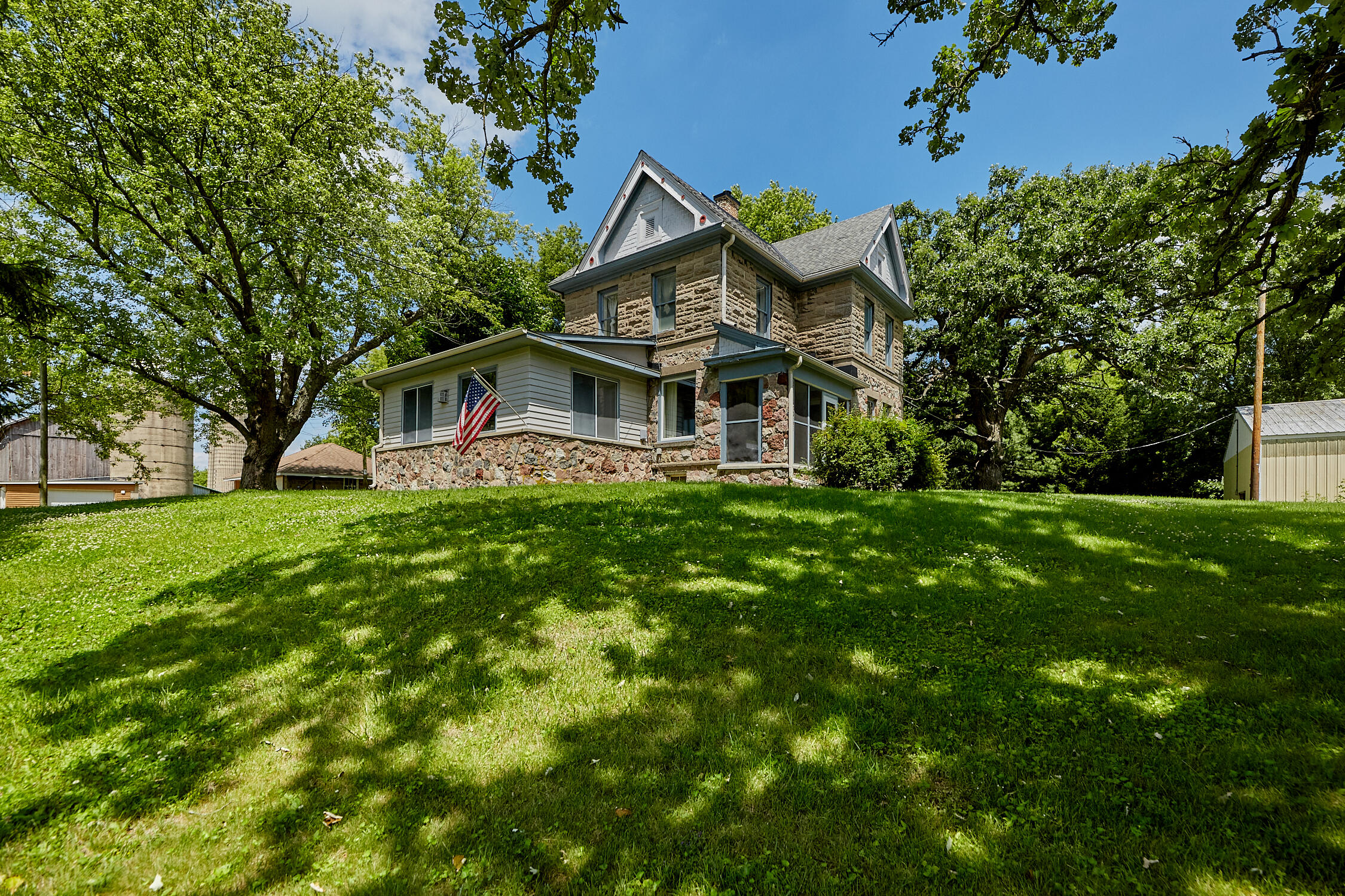 S25-w31794 Brandybrook Road Wales, WI 53183 - Photo 2 of 38 S25W31794 Brandybrook Rd Wales_002