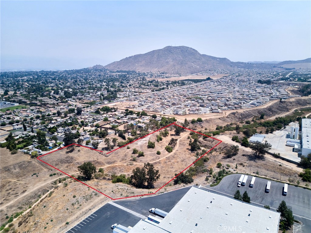 7 Gage Riverside, CA 92507 - Photo 8 of 11 an aerial view of residential house and outdoor space