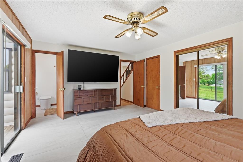 24324 Old Kc Road Paola, KS 66071 - Photo 21 of 45