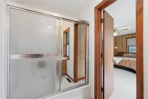 $470,000 | 24324 Old Kc Road, Paola, KS 66071