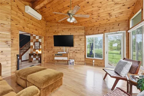 $470,000 | 24324 Old Kc Road, Paola, KS 66071