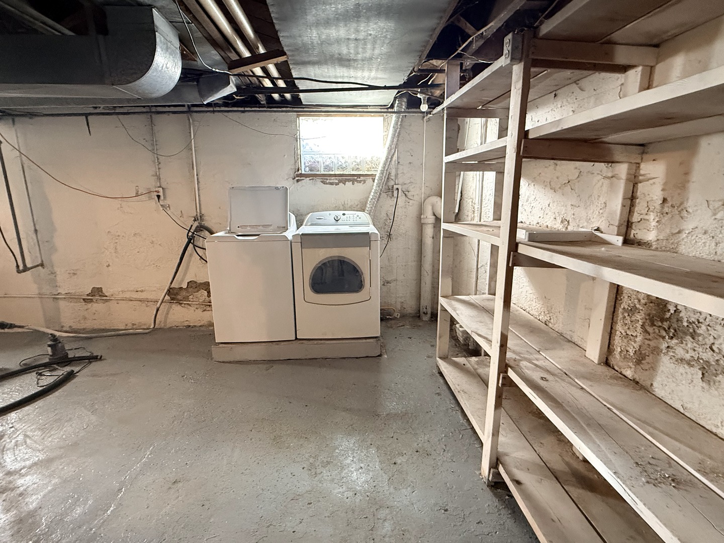 617 West Lincoln Way Morrison, IL 61270 - Photo 17 of 21 a utility room with dryer and washer