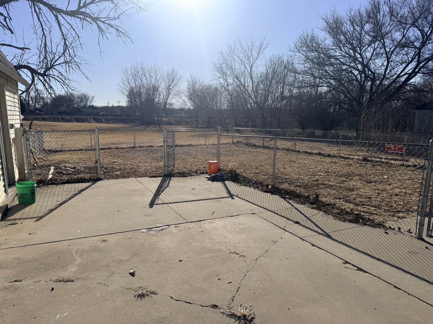 617 West Lincoln Way Morrison, IL 61270 - Photo 2 of 21 a view of a yard with wooden fence