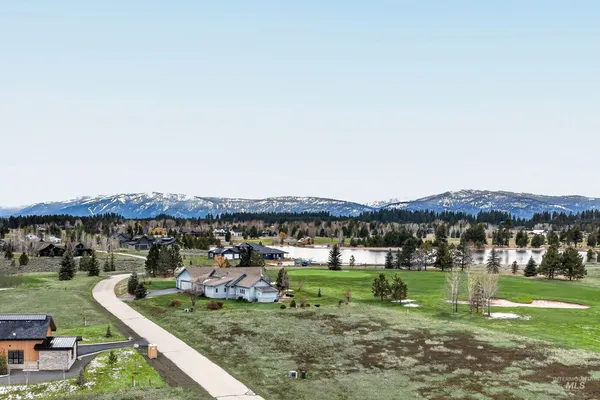 $1,349,000 | 319 Otter Pond Lane, McCall, ID 83638